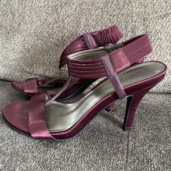 Kenneth Cole Reaction purple satin shoes - Picture 3 of 4